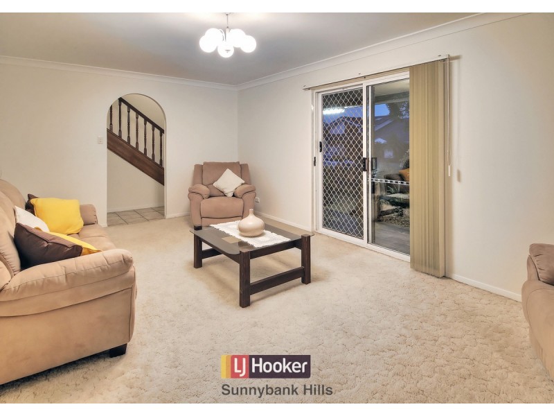 5 Hoover Court, Stretton QLD 4116