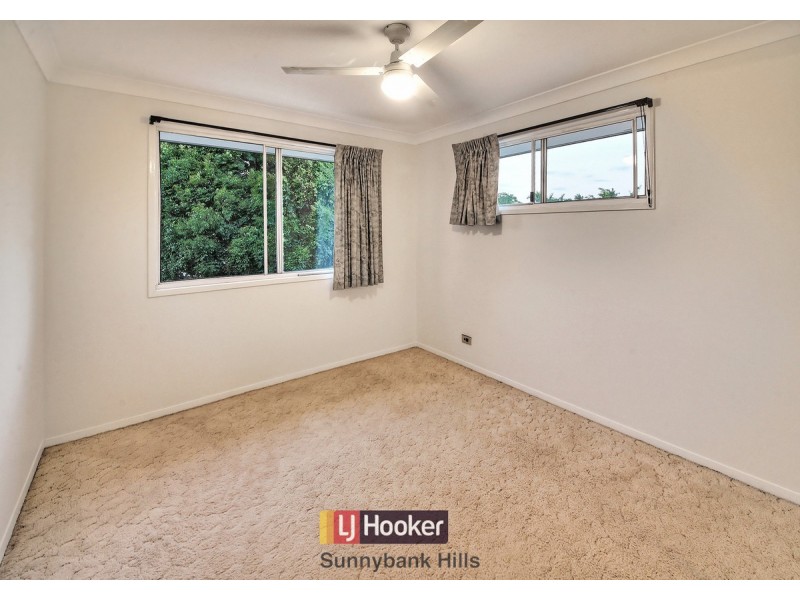 5 Hoover Court, Stretton QLD 4116