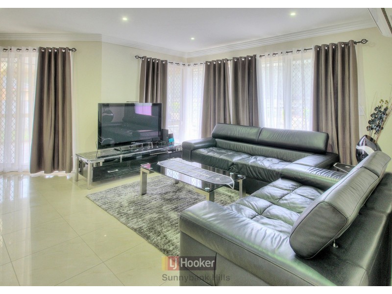 5 Grove Court, Eight Mile Plains QLD 4113