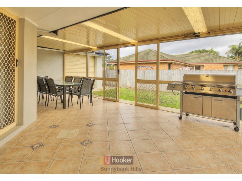 5 Grove Court, Eight Mile Plains QLD 4113