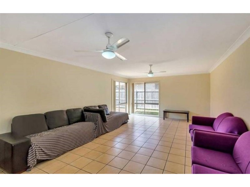 12 Overton Street, Calamvale QLD 4116