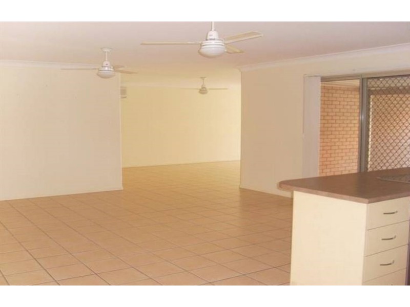 12 Overton Street, Calamvale QLD 4116