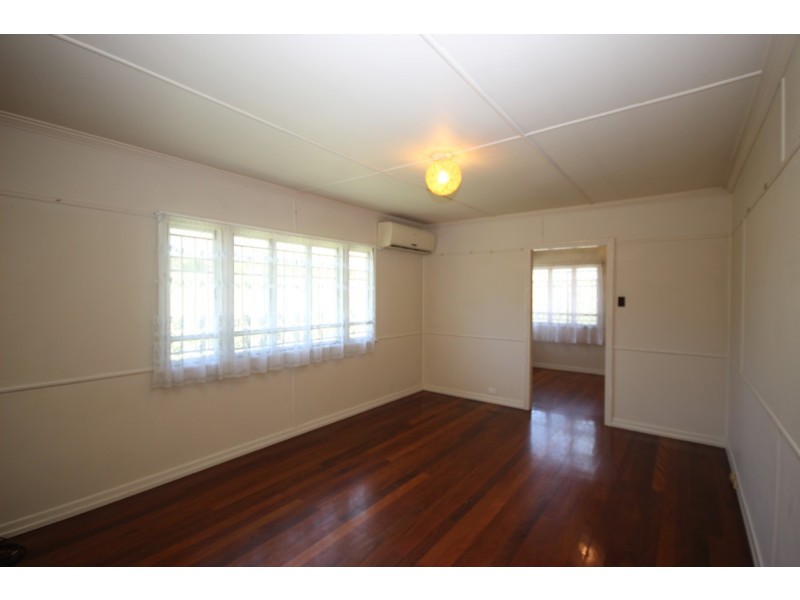 73 Evenwood Street, Coopers Plains QLD 4108