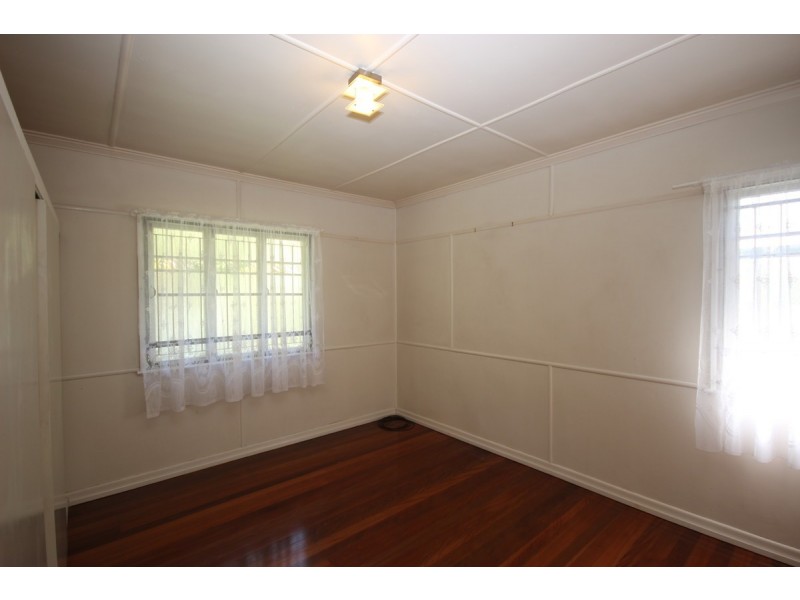 73 Evenwood Street, Coopers Plains QLD 4108