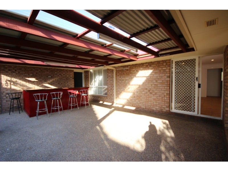 49 Victoria Crescent, Parkinson QLD 4115