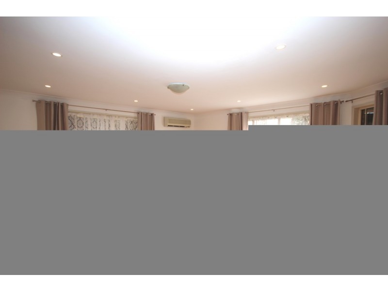 49 Victoria Crescent, Parkinson QLD 4115