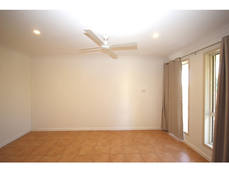 49 Victoria Crescent, Parkinson QLD 4115
