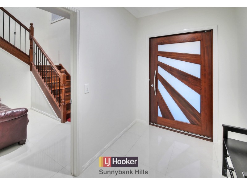 98 Warrigal Road, Runcorn QLD 4113