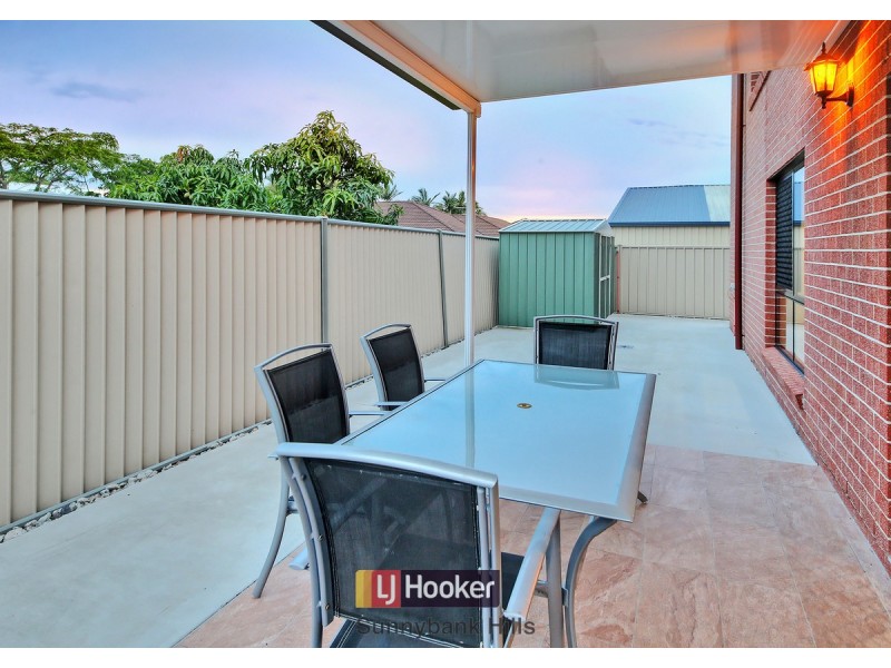 98 Warrigal Road, Runcorn QLD 4113