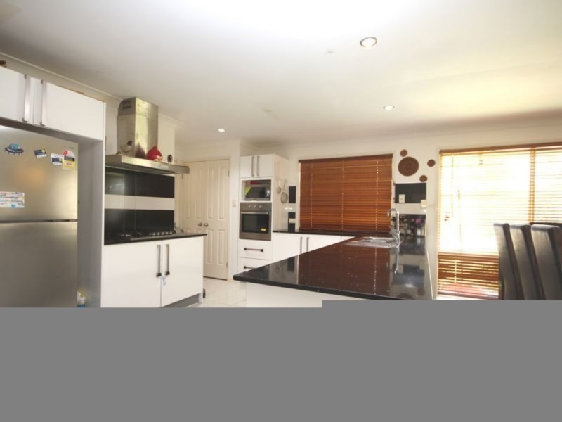 9 Spring Close, Calamvale QLD 4116