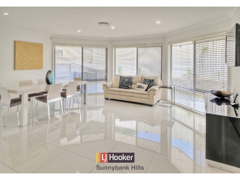22 Lily Circuit, Kuraby QLD 4112