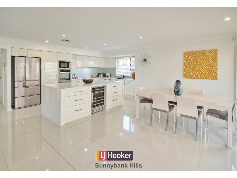 22 Lily Circuit, Kuraby QLD 4112