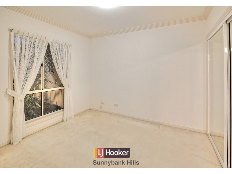 3 Liquidambar Place, Stretton QLD 4116