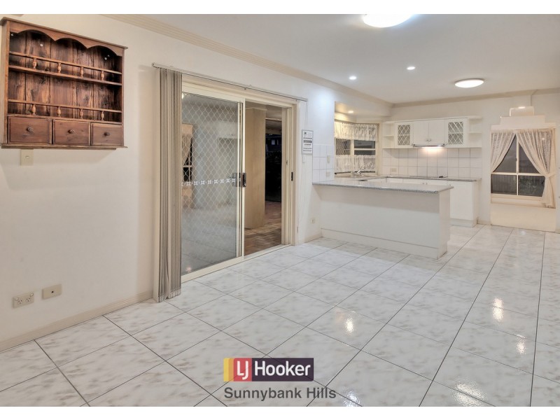 3 Liquidambar Place, Stretton QLD 4116