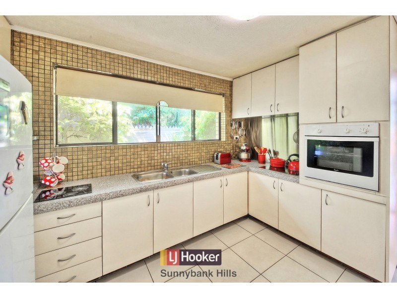 7 Newcombe Street, Sunnybank Hills QLD 4109