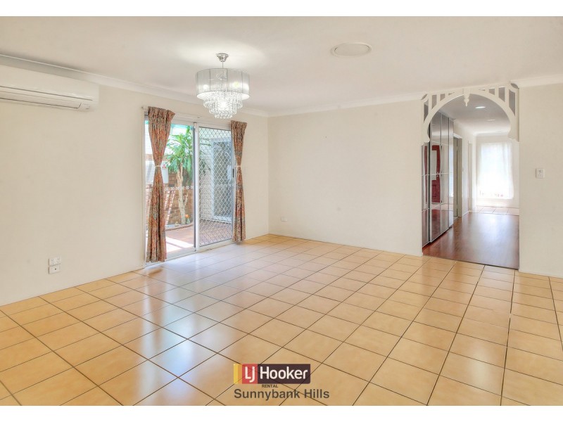 4 Eastcourt Lane, Sunnybank Hills QLD 4109