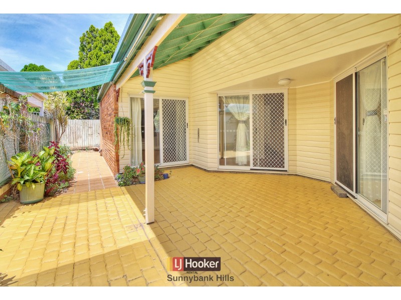 4 Eastcourt Lane, Sunnybank Hills QLD 4109