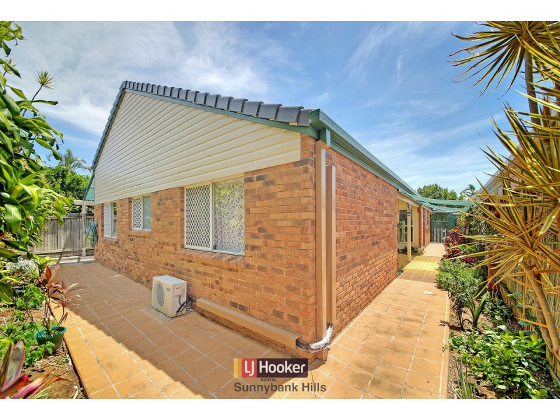 4 Eastcourt Lane, Sunnybank Hills QLD 4109