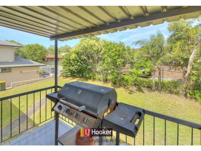 14 Estoril Street, Robertson QLD 4109