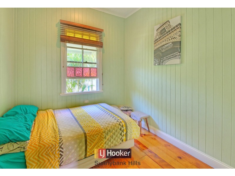 19 Evenwood Street, Coopers Plains QLD 4108