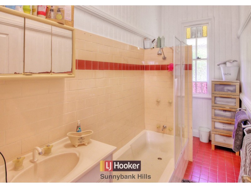 19 Evenwood Street, Coopers Plains QLD 4108