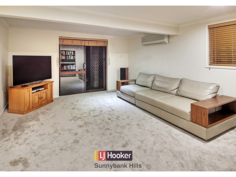 52 Dunstable Street, Macgregor QLD 4109