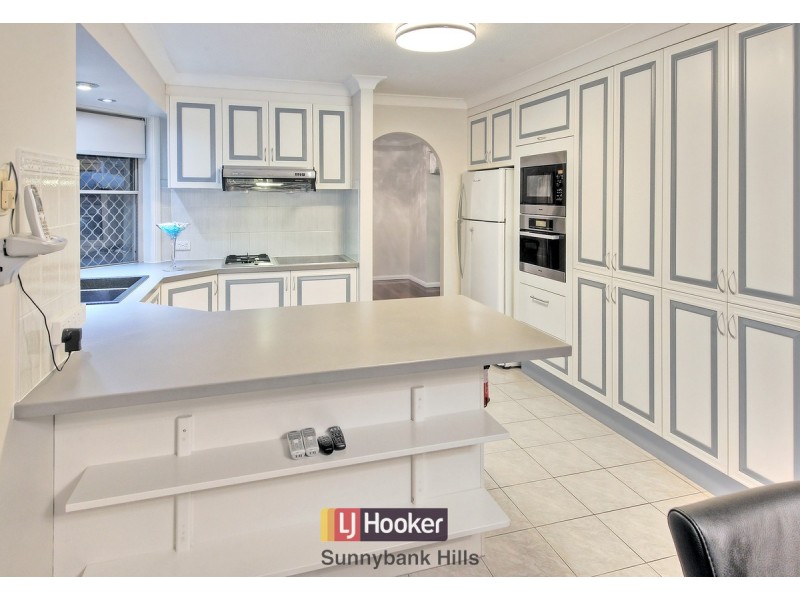 111 Penson Street, Stretton QLD 4116