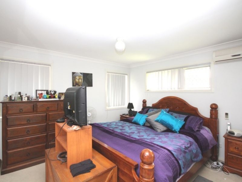 28 Orangetip Crescent, Calamvale QLD 4116