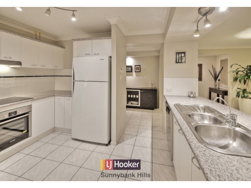 36 Cottonwood Crescent, Calamvale QLD 4116