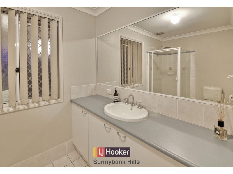 36 Cottonwood Crescent, Calamvale QLD 4116