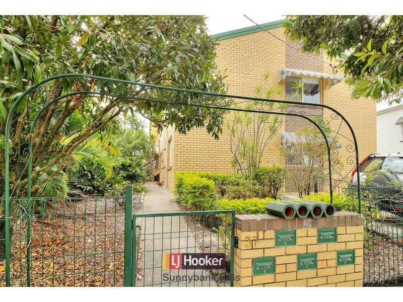 1/37 Vera Street, Greenslopes QLD 4120