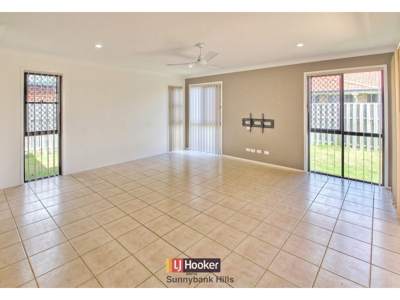 5 Pebbles Court, Berrinba QLD 4117