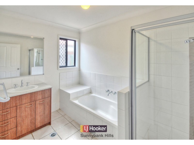 5 Pebbles Court, Berrinba QLD 4117