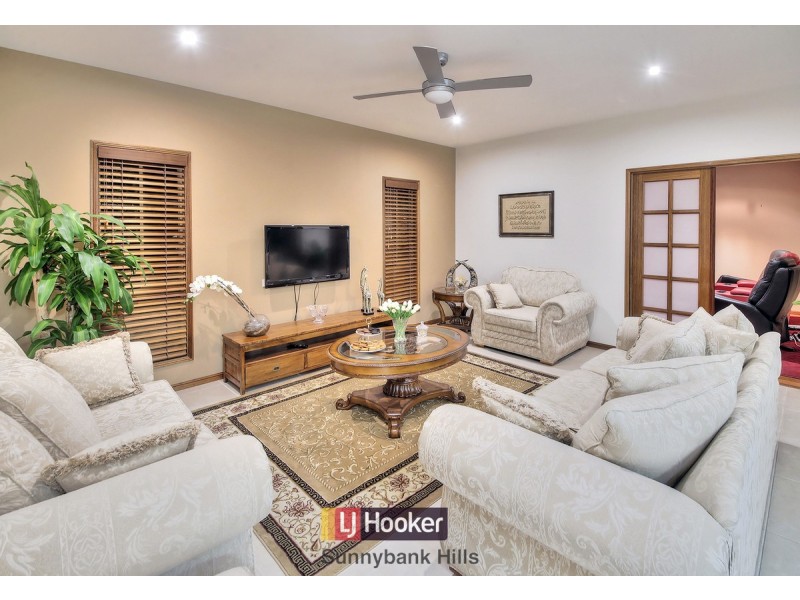 4 Dominion Street, Eight Mile Plains QLD 4113