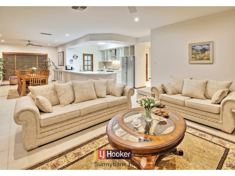 4 Dominion Street, Eight Mile Plains QLD 4113