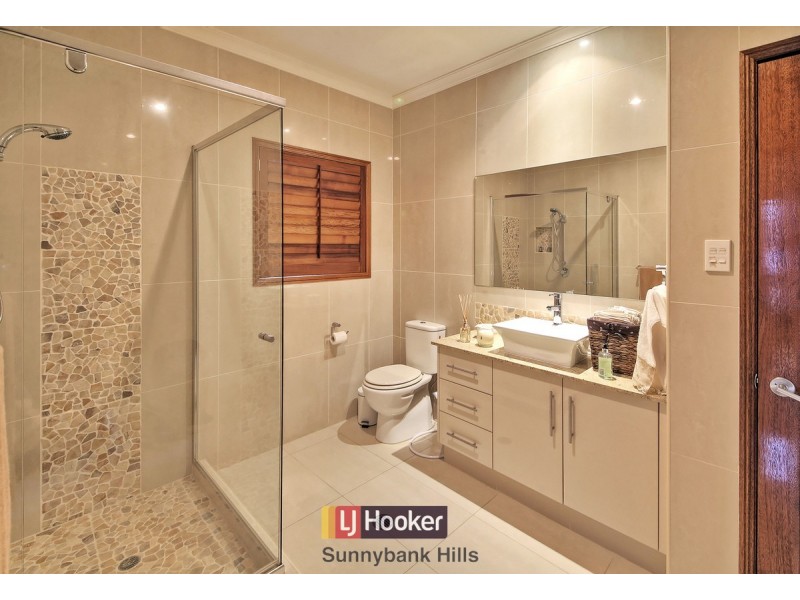 4 Dominion Street, Eight Mile Plains QLD 4113