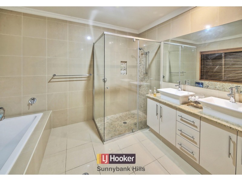 4 Dominion Street, Eight Mile Plains QLD 4113