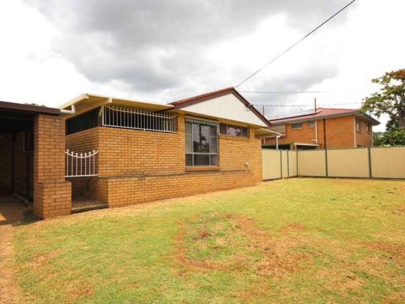 3 Cervantes Street, Macgregor QLD 4109