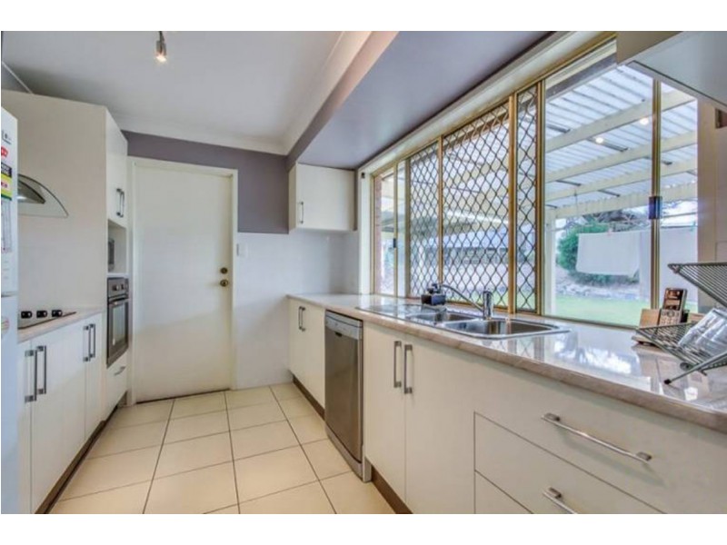 11 Warrigal Road, Runcorn QLD 4113