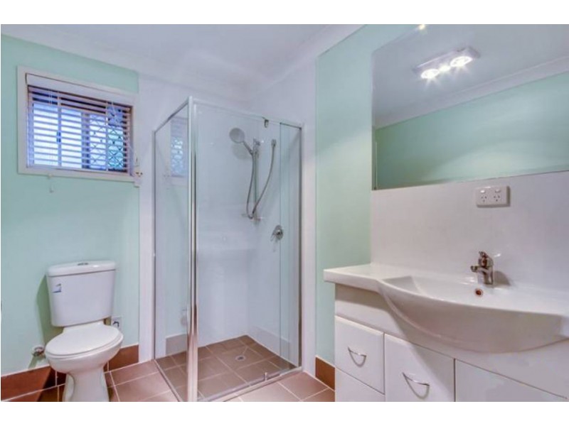 11 Warrigal Road, Runcorn QLD 4113