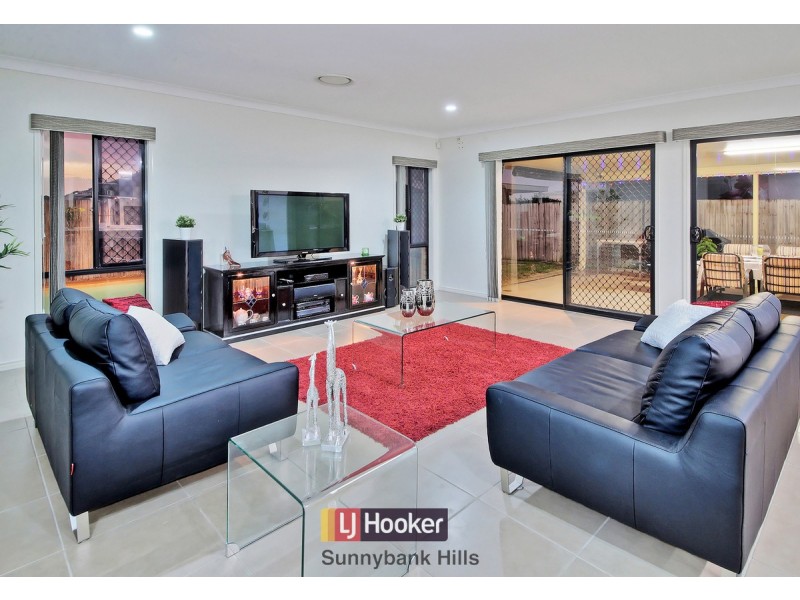 43 Larapinta Circuit, Parkinson QLD 4115