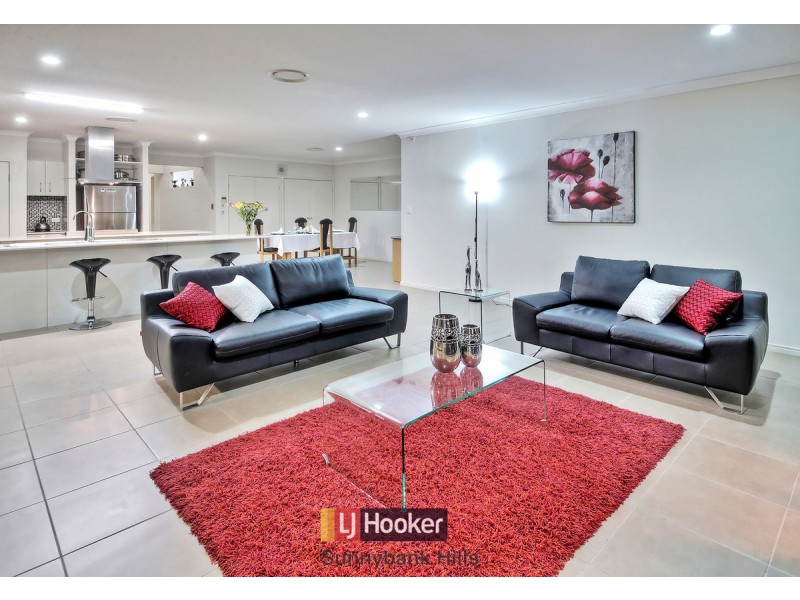 43 Larapinta Circuit, Parkinson QLD 4115