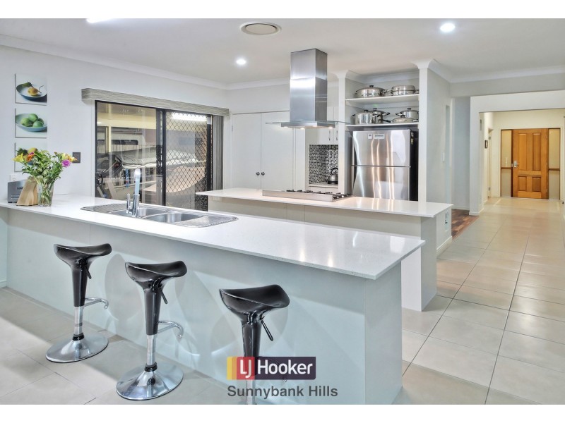 43 Larapinta Circuit, Parkinson QLD 4115