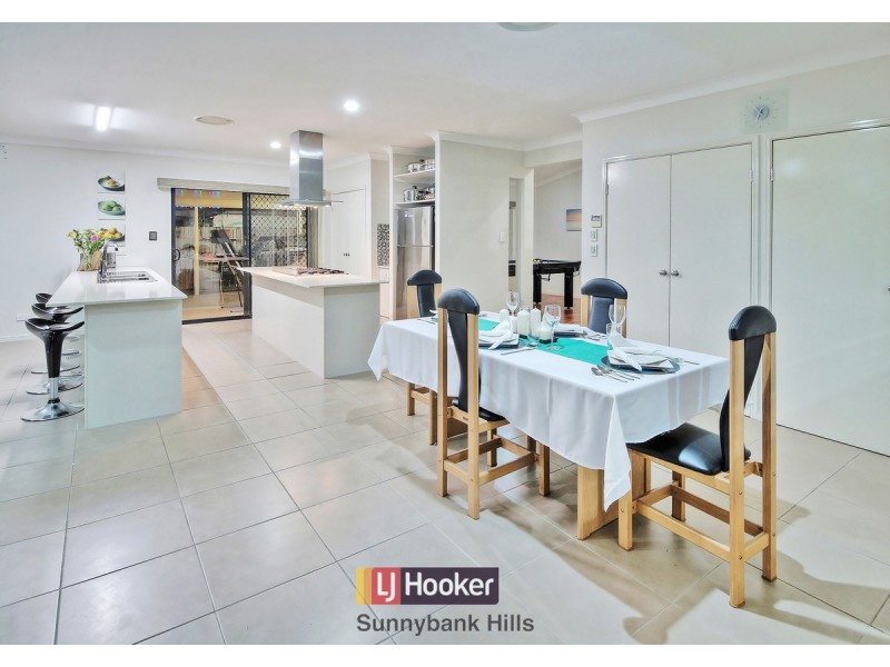 43 Larapinta Circuit, Parkinson QLD 4115