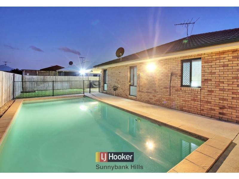 43 Larapinta Circuit, Parkinson QLD 4115