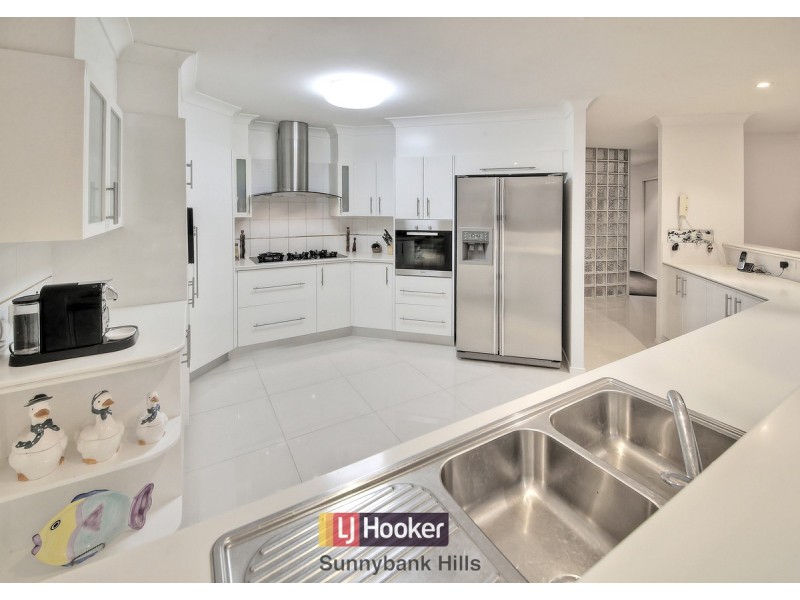 142 Kardella Street, Stretton QLD 4116