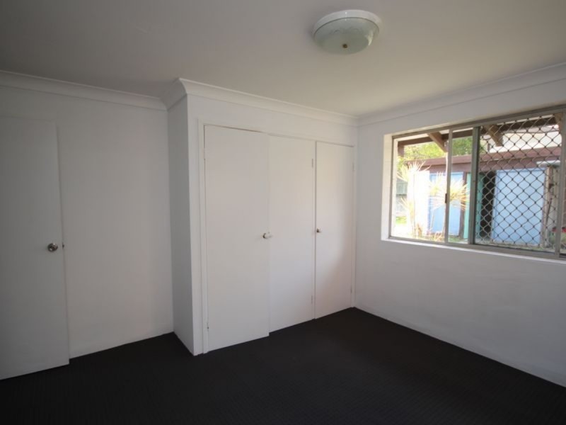 11 Saffron Street, Robertson QLD 4109