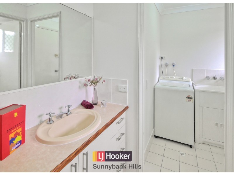 97 Federation Drive, Hillcrest QLD 4118