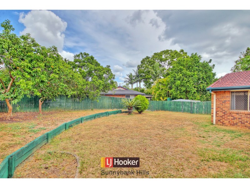 97 Federation Drive, Hillcrest QLD 4118
