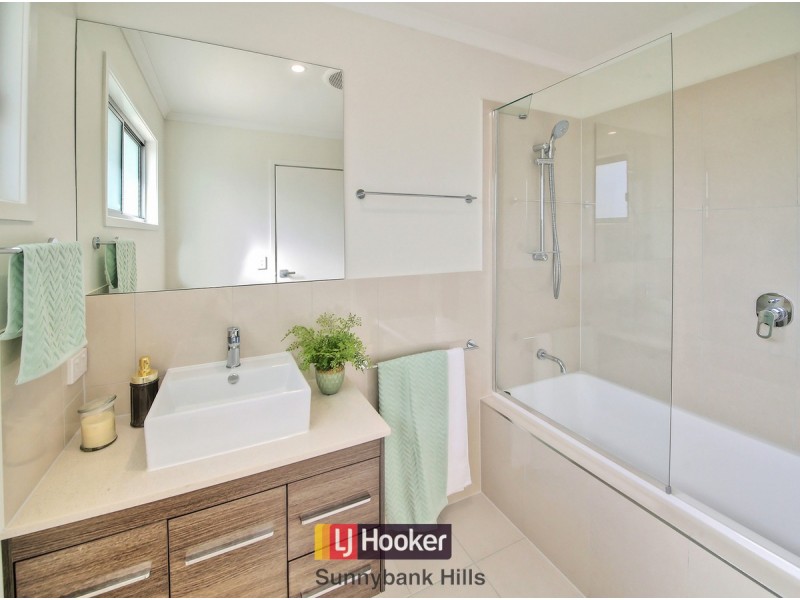 25 Silkyoak Street, Runcorn QLD 4113